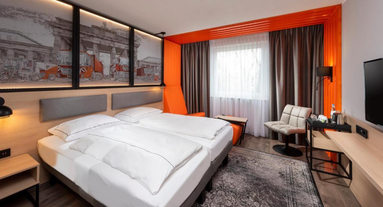 Ibis Styles Berlin Treptow Hotel Buitenkant foto