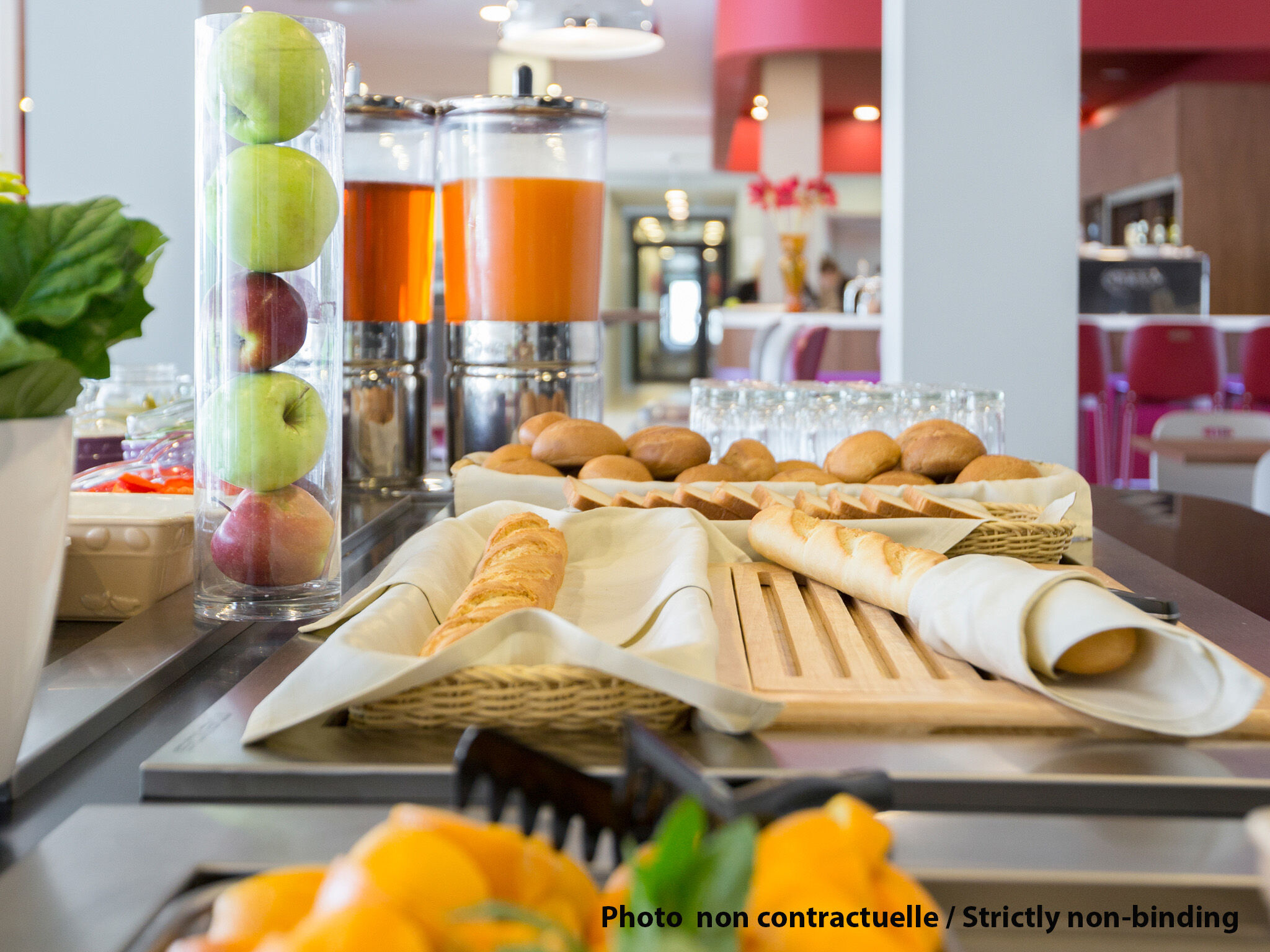 Ibis Styles Berlin Treptow Hotel Restaurant foto